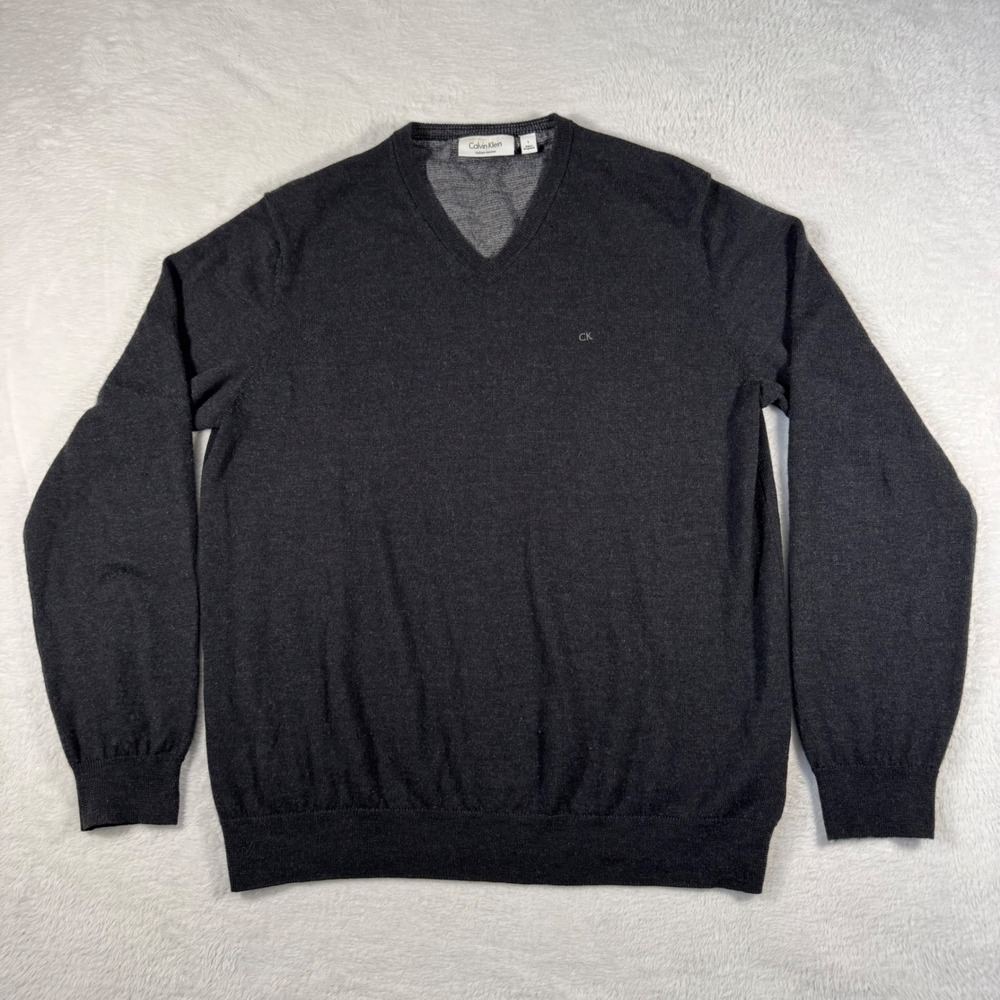 Calvin Klein V-Neck Sweater Mens L Grey‎ Italian Merino Wool Embroidered CK Logo